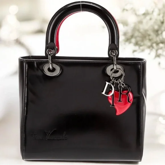 Limited Edition Christian Dior Lady Dior Art Black Patent Leather Red Heart Bag - Picture 15 of 15